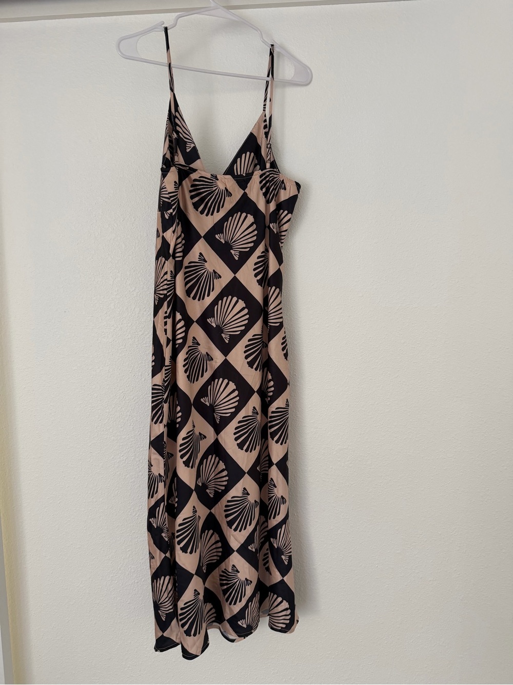 Spaghetti-Strap Shell-Print Midi Dress in Beige and Black